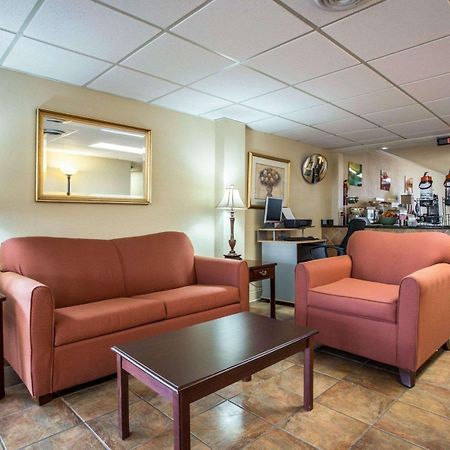 Quality Inn & Suites Monroe Ngoại thất bức ảnh