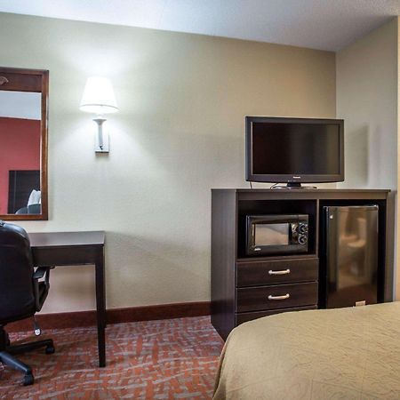 Quality Inn & Suites Monroe Ngoại thất bức ảnh