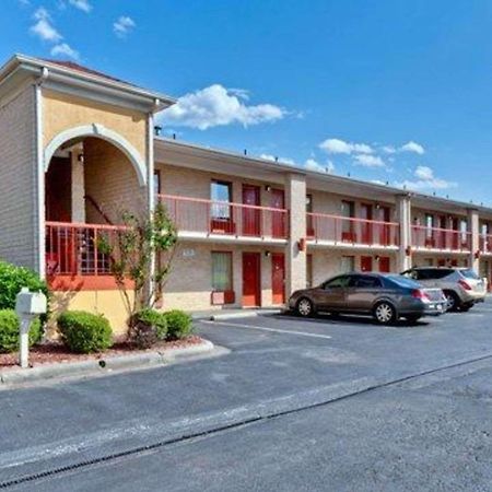 Quality Inn & Suites Monroe Ngoại thất bức ảnh