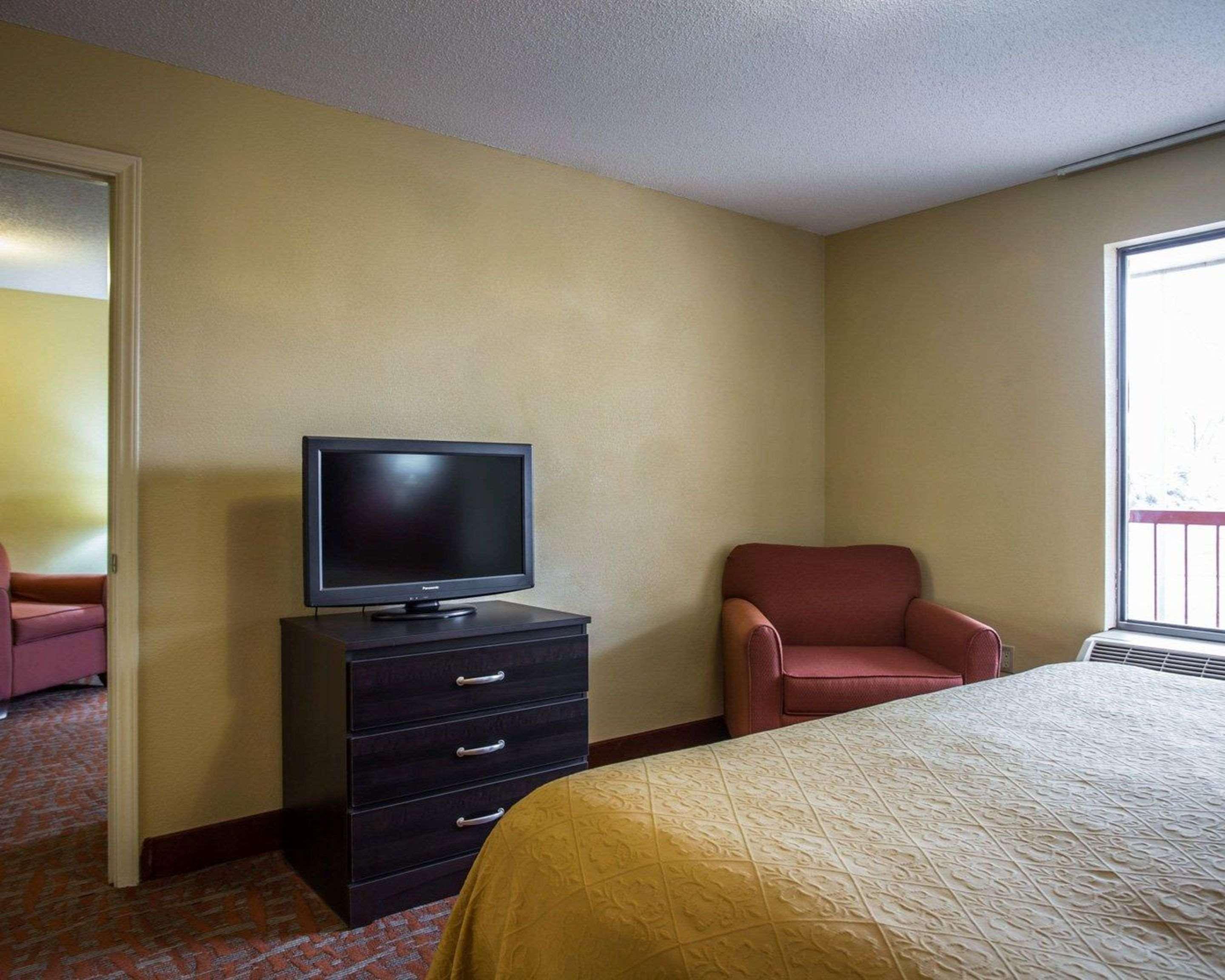Quality Inn & Suites Monroe Ngoại thất bức ảnh