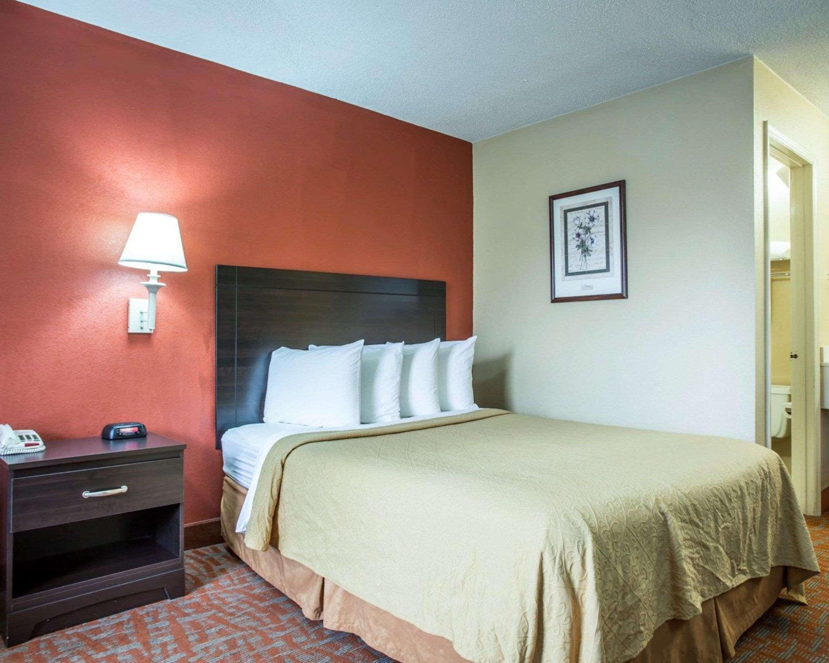 Quality Inn & Suites Monroe Ngoại thất bức ảnh