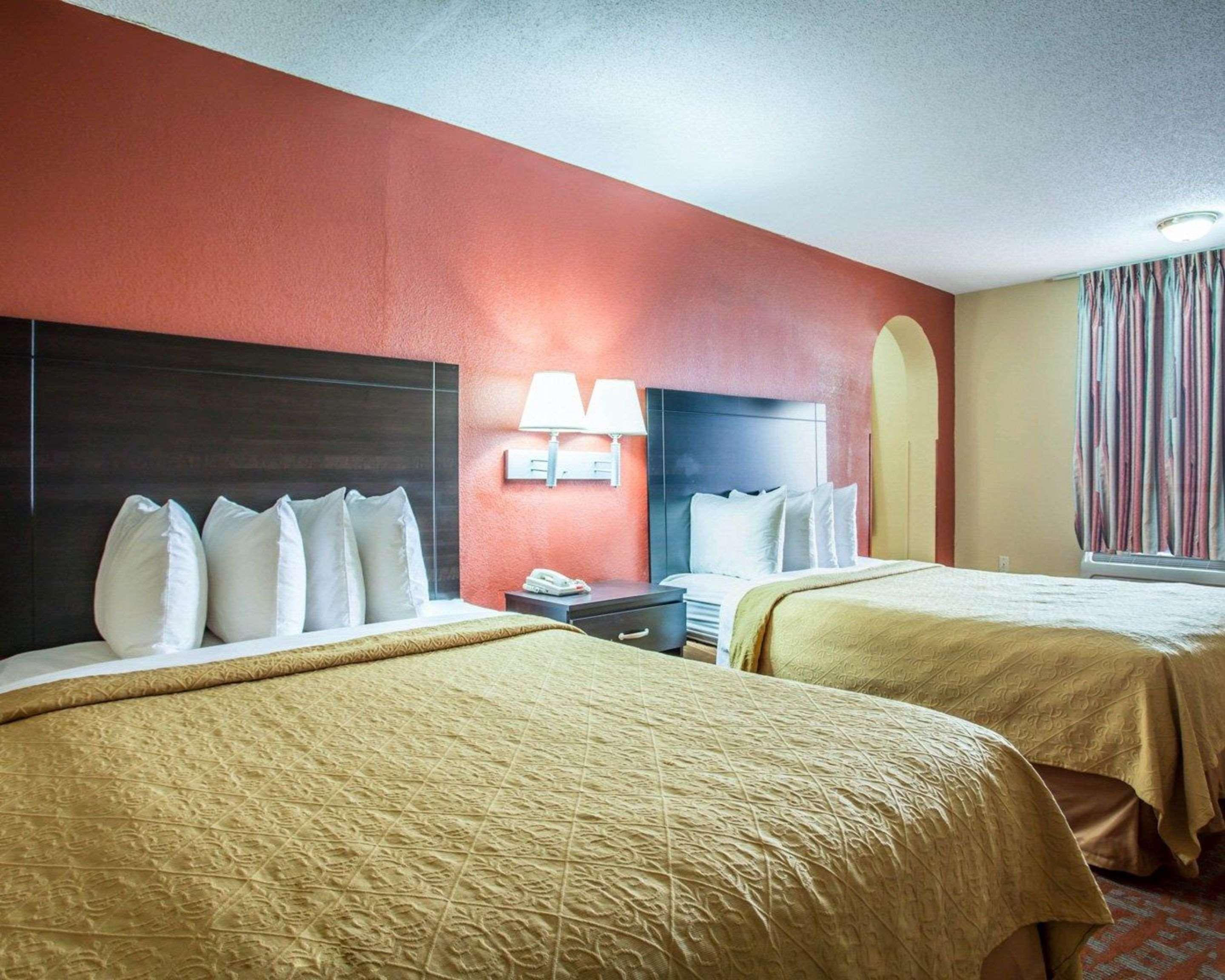 Quality Inn & Suites Monroe Ngoại thất bức ảnh