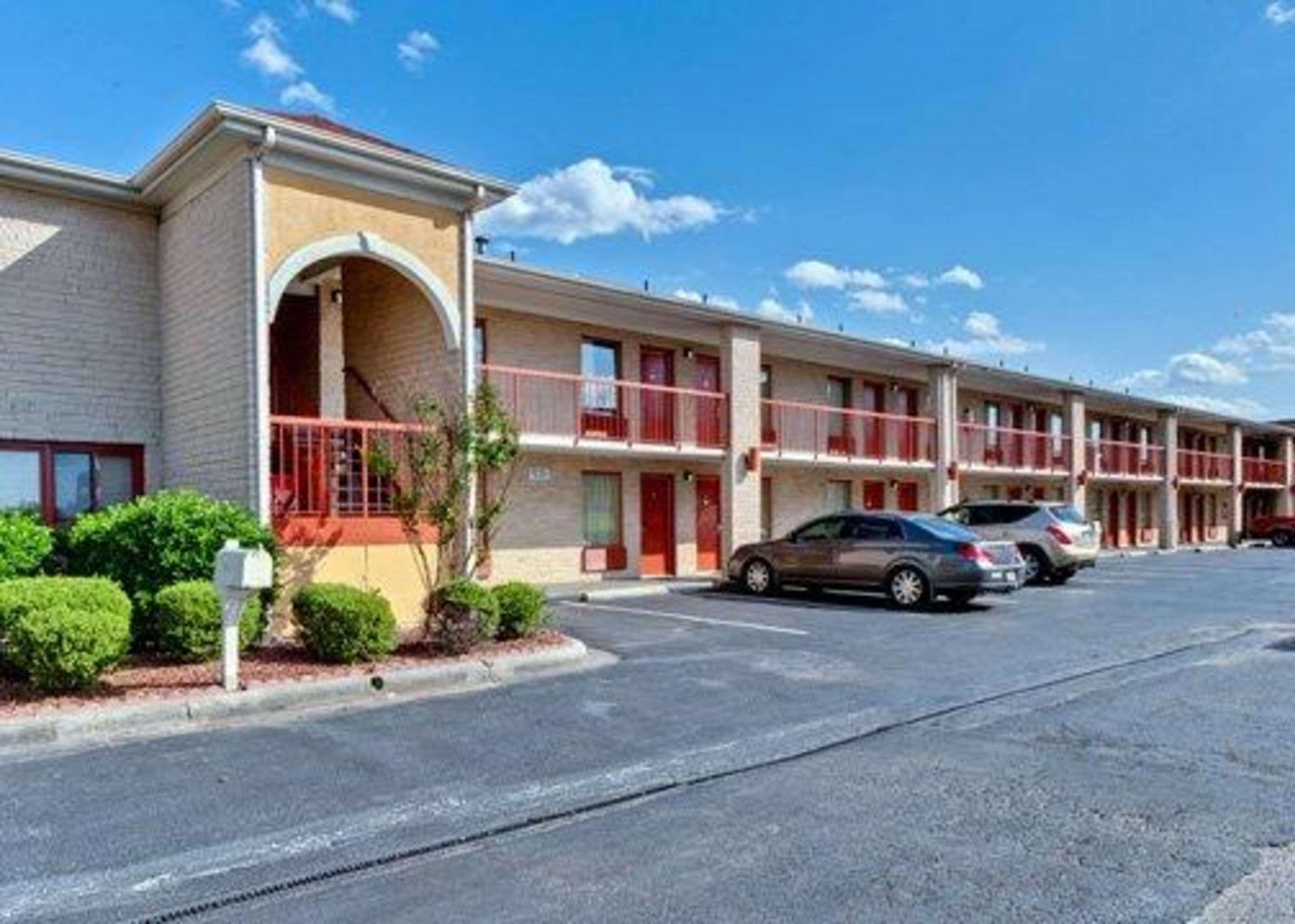 Quality Inn & Suites Monroe Ngoại thất bức ảnh